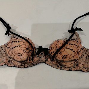 Agent Provocateur Bra in 32C